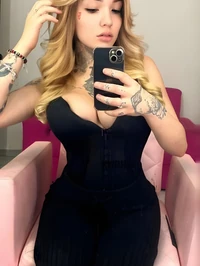 Ola querido me apresento meu nome e larissa muito prazer tenho 20 anos e sou uma acompanhante do parana ideal para quem busca uma bela mulher do sul c...