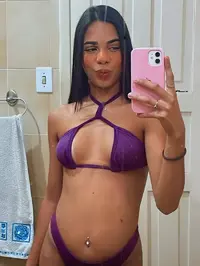 Ola meu nome e mirela oliveira com 19 anos jovens uma gatinha quente uma acompanhante com aquela sedutora combinacao de suavidade e travessura o tipo...