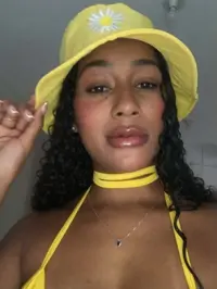 Ola querido sou a cor do pecado e adoraria servir voce sou morena completamente natural baixa e sem frescura fico no aguardo para marcarmos um encontr...