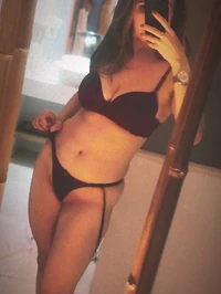 Sou muito mais que uma acompanhante uma experiencia unica e envolvente me chamo janis e estou disponivel apenas para homens de bom gosto que valorizam...