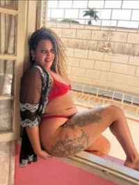 Ansiosa para satisfazer suas fantasias sou uma morena encorpada com um belo traseiro e sou uma gordinha fora do comum inclusive ofereco o periodo de d...