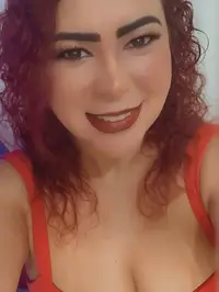 Oi me chamo evelin possuo 24 anos e sou uma garota de programa brasileira residindo no rio de janeiro sou uma ruiva cheinha de pele escura ansiosa par...