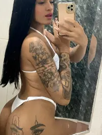 Oi meu nome e talia tenho 20 anos e sou uma acompanhante iniciante no setor apesar de ser nova sei como proporcionar um sexo prazeroso e bem executado...