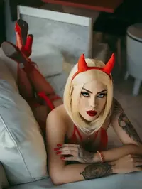 Oi meus queridos tudo bem com voces sou uma garota bem picante e atraente gosto de fazer um oral bem ensalivado e nao me importo de ter sexo anal sou...