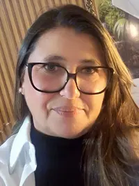 Amados e uma alegria recebe los aqui me chamo rose sou uma massagista e massoterapeuta especializada asseguro que minhas maos magicas irao encantar vo...