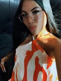 Oi queridos espero que estejam bem e prontos para a melhor experiencia de suas vidas eu me chamo amanda figueiredo sou uma jovem de 22 anos com rosto...