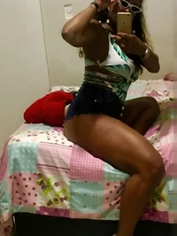 Ola se estas buscando uma conexao com uma dama capaz de fazer voce esquecer as tensoes do dia a dia me chame no whatsapp 21959037949 podemos trocar id...